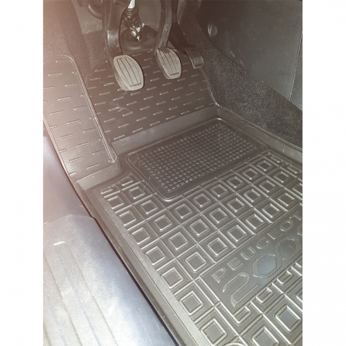Polyurethane interior mats PEUGEOT P 2008 (2020>) - 1