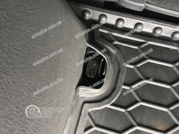 Килимки багажнику поліуританові VW (ФольксВаген) Caddy (4 дв.) (2013>) - 5