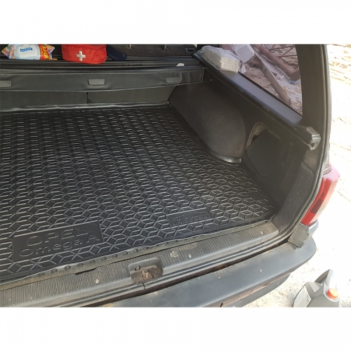 Polyurethane trunk mats Omega A wagon OPEL Omega B