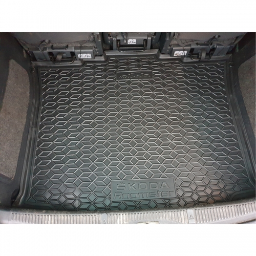 Килимки багажнику полiуритановi  SKODA (Шкода) Roomster