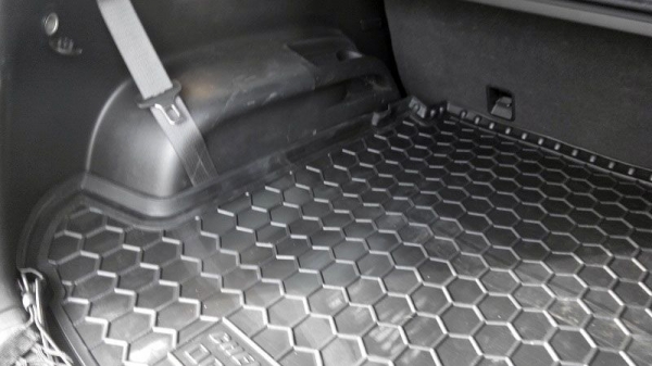 Килимки багажнику поліуританові CHEVROLET (Шевроле) Orlando (5місць) - 1