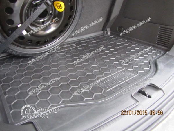 Килимки багажнику поліуританові CHEVROLET (Шевроле) Tracker (2013>) - 2