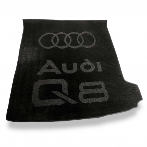 Килимки багажнику текстильнi AUDI (Ауді) Q8 (2018>)