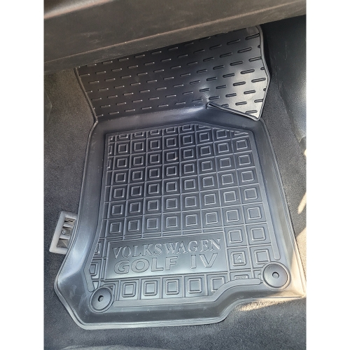 Polyurethane carpets in the car interior VW Golf 4 - 5