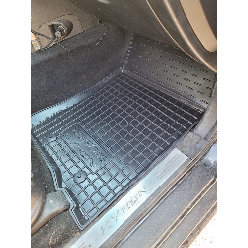 Polyurethane carpets in the car interior SSANG YONG Kyron - 3