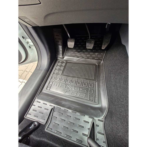 Polyurethane trunk mats MORRIS GARAGES MAXUS T60 - 2