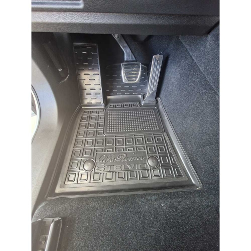 Polyurethane interior mats ALFA ROMEO Stelvio (2017>) - 2