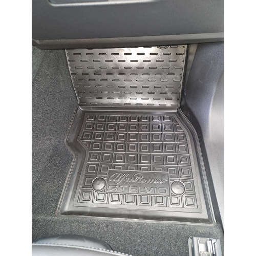 Polyurethane interior mats ALFA ROMEO Stelvio (2017>) - 4