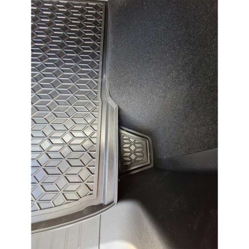 Polyurethane trunk mats JAC JS6 - 9