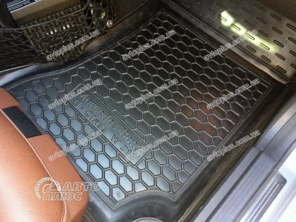 Polyurethane interior mats MERCEDES E - class (W212) (2009>) - 2