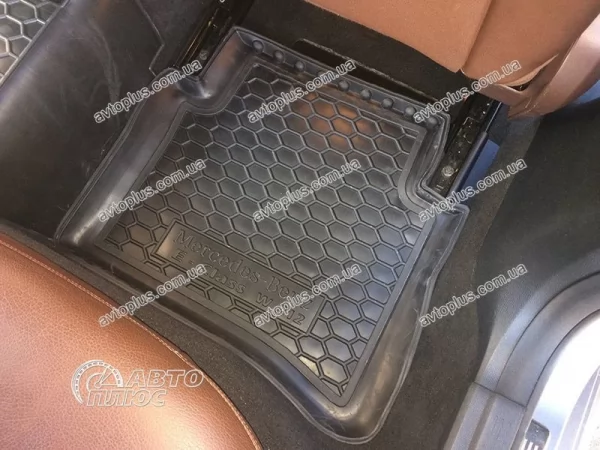 Polyurethane interior mats MERCEDES E - class (W212) (2009>) - 7
