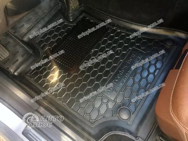 Polyurethane interior mats MERCEDES E - class (W212) (2009>) - 8