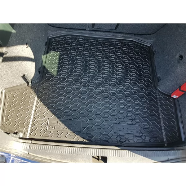 Килимки багажнику поліуретанові SKODA (Шкода) Octavia A7 (2013>)