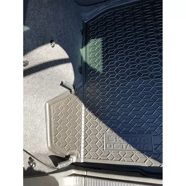 Килимки багажнику поліуретанові SKODA (Шкода) Octavia A7 (2013>) - 1