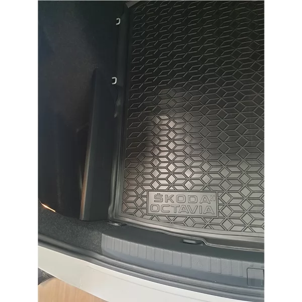 Килимки багажнику поліуретанові седан SKODA (Шкода) Octavia A8 (2020>) - 3