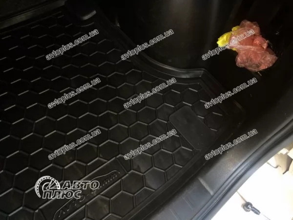 Килимки багажнику поліуретанові SUZUKI (Сузукі) Grand Vitara (2006>) - 1