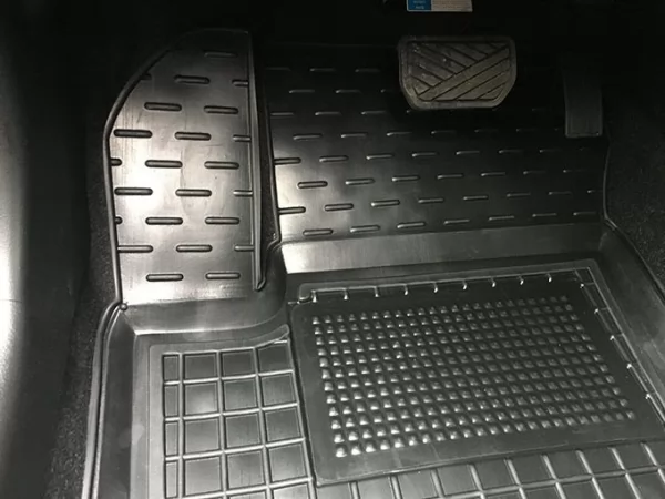 Polyurethane interior mats SUZUKI SX-4 (2014>) - 1