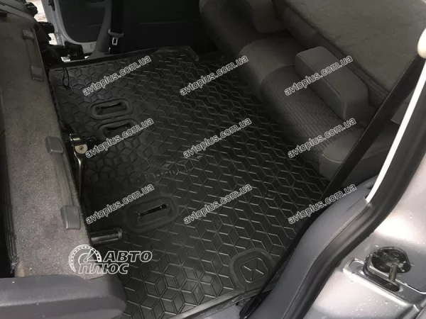 Килимки багажнику поліуретанові VW (ФольксВаген) Caddy (2013>) (4 дв.)  - 1