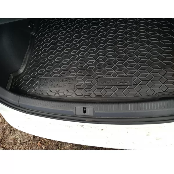 Килимки багажнику поліуретанові VW (ФольксВаген) e-Golf 7 (electric) - 5