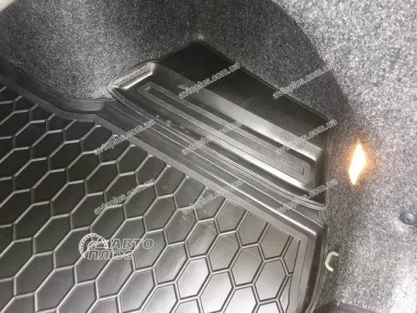 Килимки багажнику поліуретанові VW (ФольксВаген) Passat B 6 - B 7 - 9