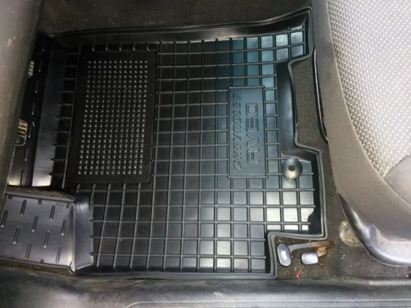 Polyurethane interior mats CHEVROLET Aveo T200-T250 (2006>)