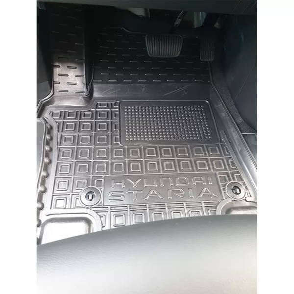 Килимки салону поліуретанові HYUNDAI (Хюндай) Staria (2021) - 1