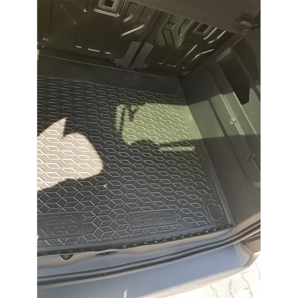 Килимки багажнику поліуретанові K PEUGEOT (Пежо) Rifter (Partner) (2019>) №1 (з підлокітником) - 1