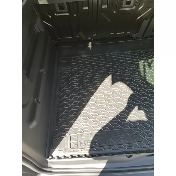 Килимки багажнику поліуретанові K PEUGEOT (Пежо) Rifter (Partner) (2019>) №1 (з підлокітником) - 2