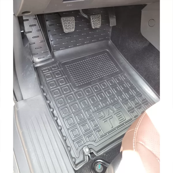 Килимки салону поліуретанові    JAC (Джак) T8