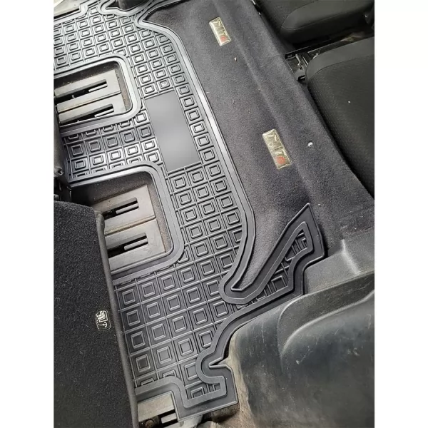 Corolla Verso (2004-2009) (3-й ряд) TOYOTA (Тойота) Corolla Verso (2004-2009) (7місць) - 3