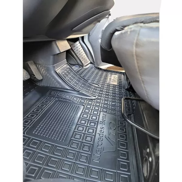 Polyurethane interior mats MERCEDES VITO (W638) (1996-2003) - 2