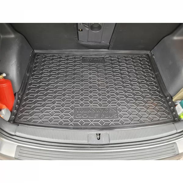Килимки багажнику поліуретанові VW (ФольксВаген) Golf PLUS   - 1