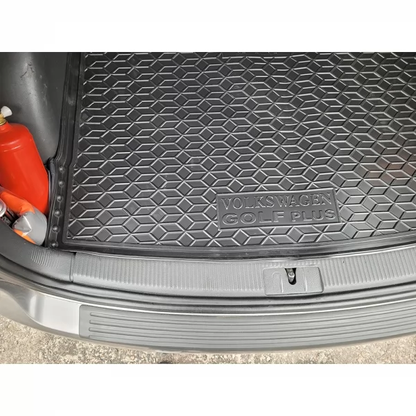 Килимки багажнику поліуретанові VW (ФольксВаген) Golf PLUS   - 2