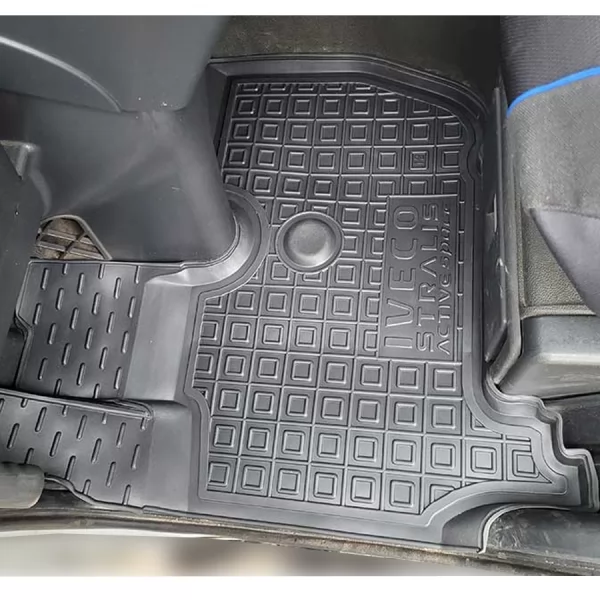 Килимки салону поліуретанові IVECO (Івеко) Stralis Active Space (2012-2016)