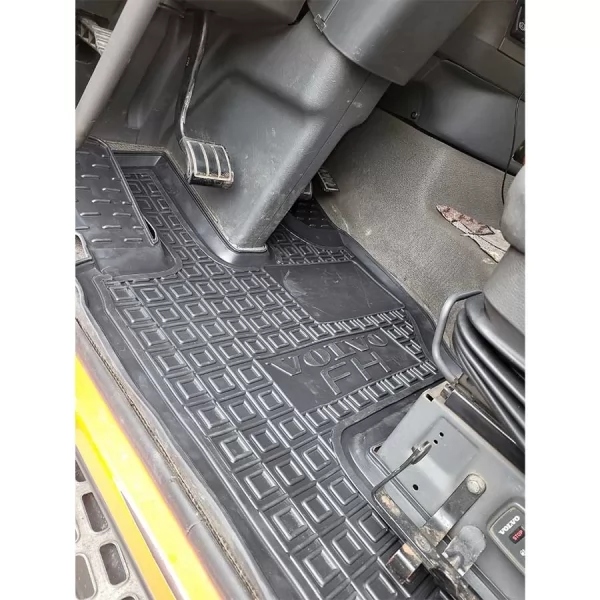 Килимки салону поліуретанові VOLVO (Вольво) FH (2002-2012) (МКП) - 2