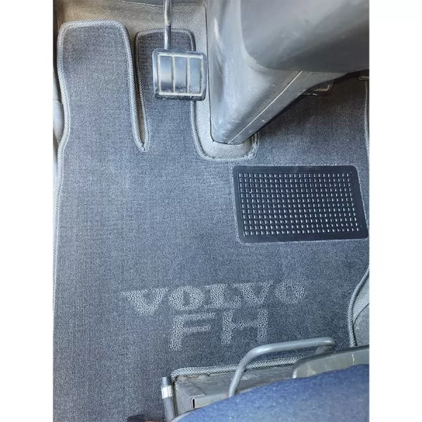 Килимки салону текстильні  VOLVO (Вольво) FH (2002-2012) (МКП)