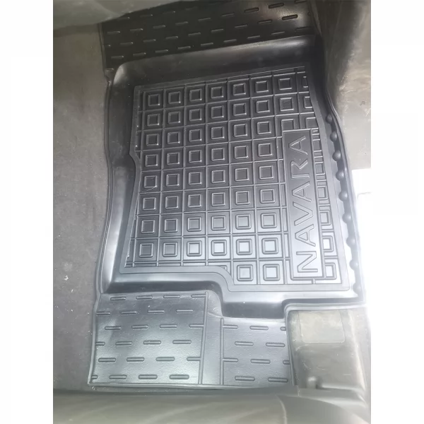 Polyurethane interior mats NISSAN Navara DoubleCab (2009>) - 2
