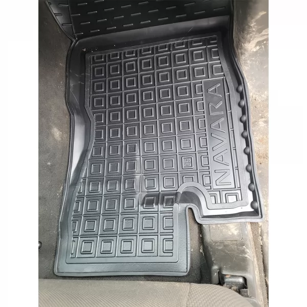 Polyurethane interior mats  NISSAN Navara KingCab (2005>) - 4