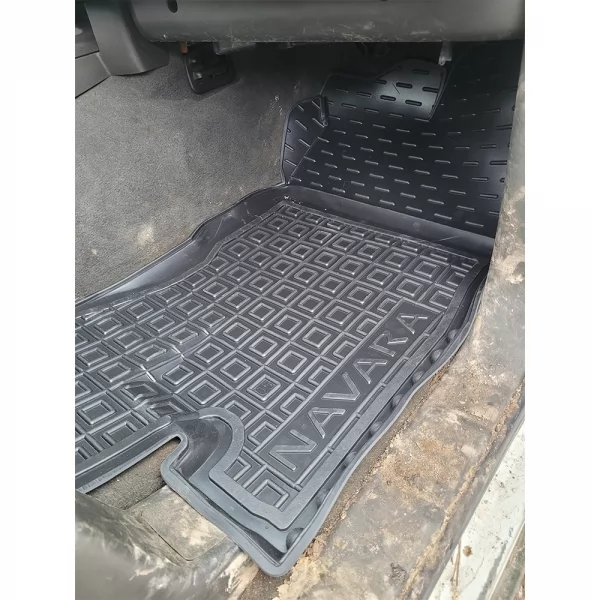 Polyurethane interior mats  NISSAN Navara KingCab (2005>) - 5