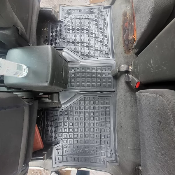 Polyurethane interior mats  NISSAN Navara KingCab (2005>) - 8