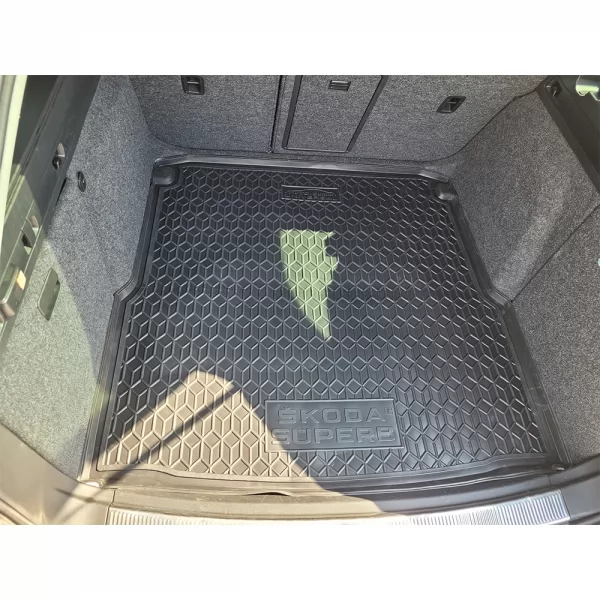 Килимки багажнику поліуретанові універсал  SKODA (Шкода) SuperB (2008>)