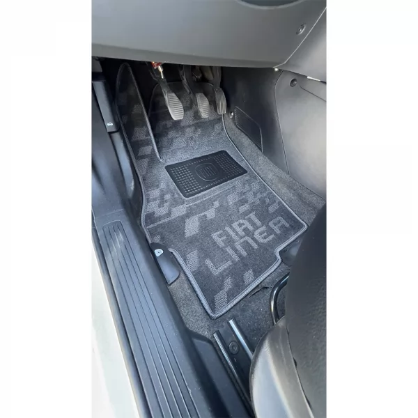 Textile mats in the car interior FIAT Linea