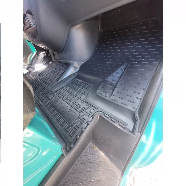 Polyurethane interior mats MERCEDES Sprinter (W905) (2001-2007) (суцільний) - 7