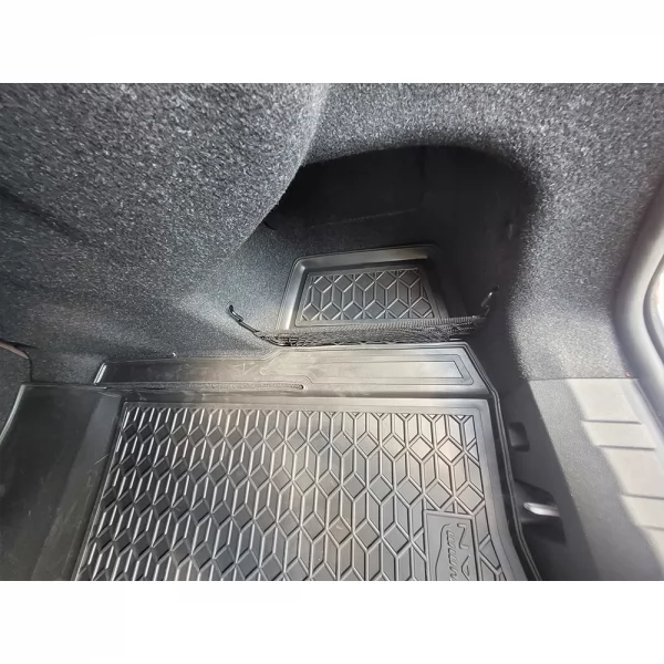 Килимки багажнику поліуретанові BMW (БМВ) 3-серія G20 - 3