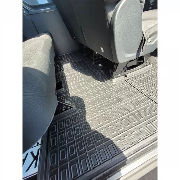 Transit (2014-) 1+2 (2-й ряд) DoubleCab з 2-х частин FORD (Форд) TRANSIT-2014-DOUBLECAB  - 1