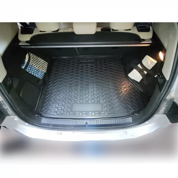 Килимки багажнику поліуретанові LEXUS (Лексус) CT200h (2011-2022)