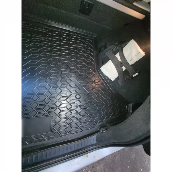 Килимки багажнику поліуретанові LEXUS (Лексус) CT200h (2011-2022) - 3