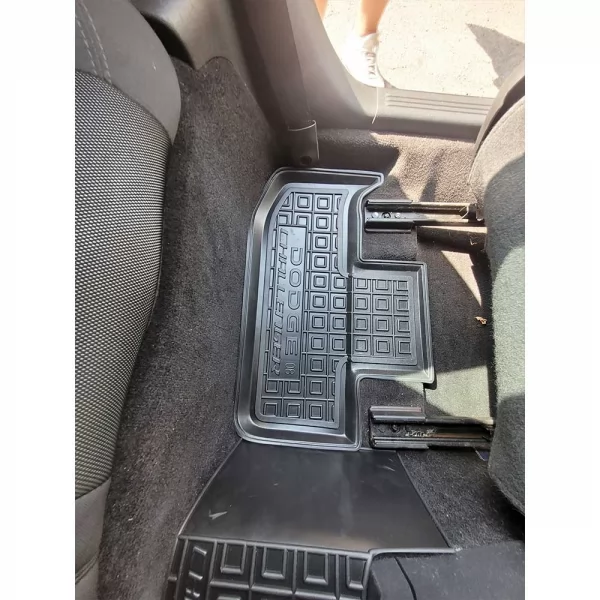 Килимки салону поліуретанові     DODGE (Додж) Challenger III (2008>) - 7