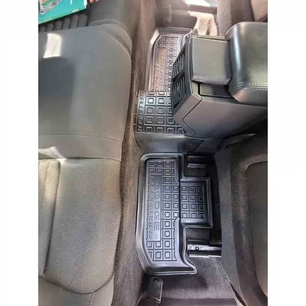 Килимки салону поліуретанові     DODGE (Додж) Challenger III (2008>) - 9