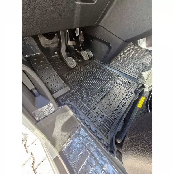 Polyurethane interior mats    OPEL Vivaro 1+2 (2024>) вантаж. - 1
